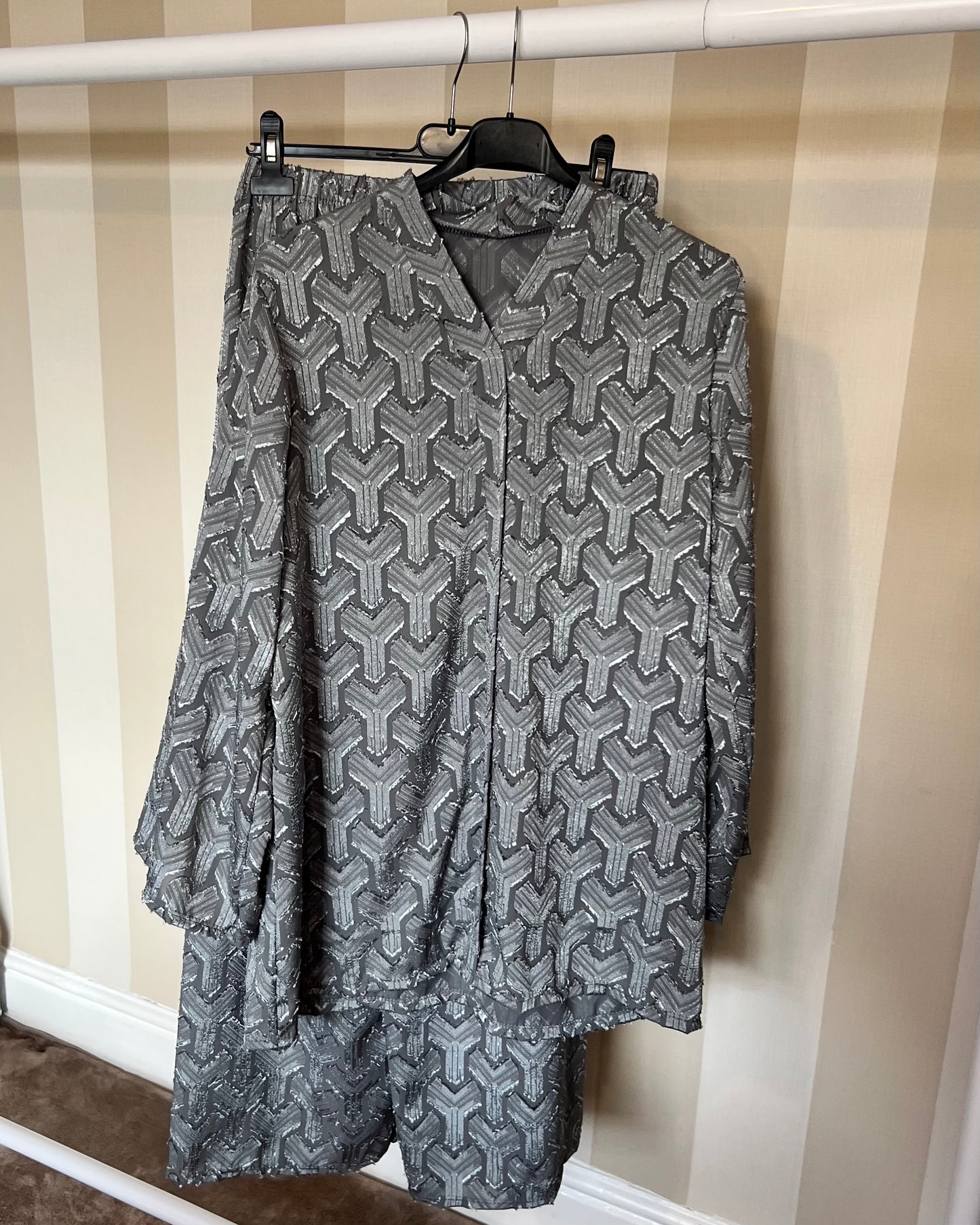 Burnout Textured V Neck Co Ord
