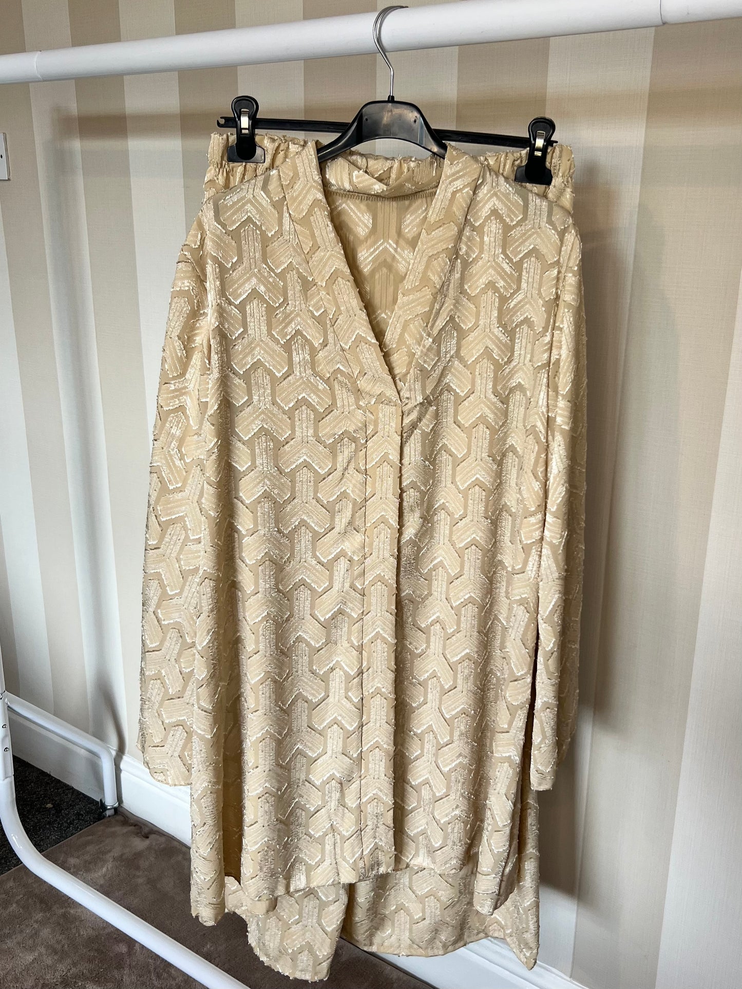 Burnout Textured V Neck Co Ord