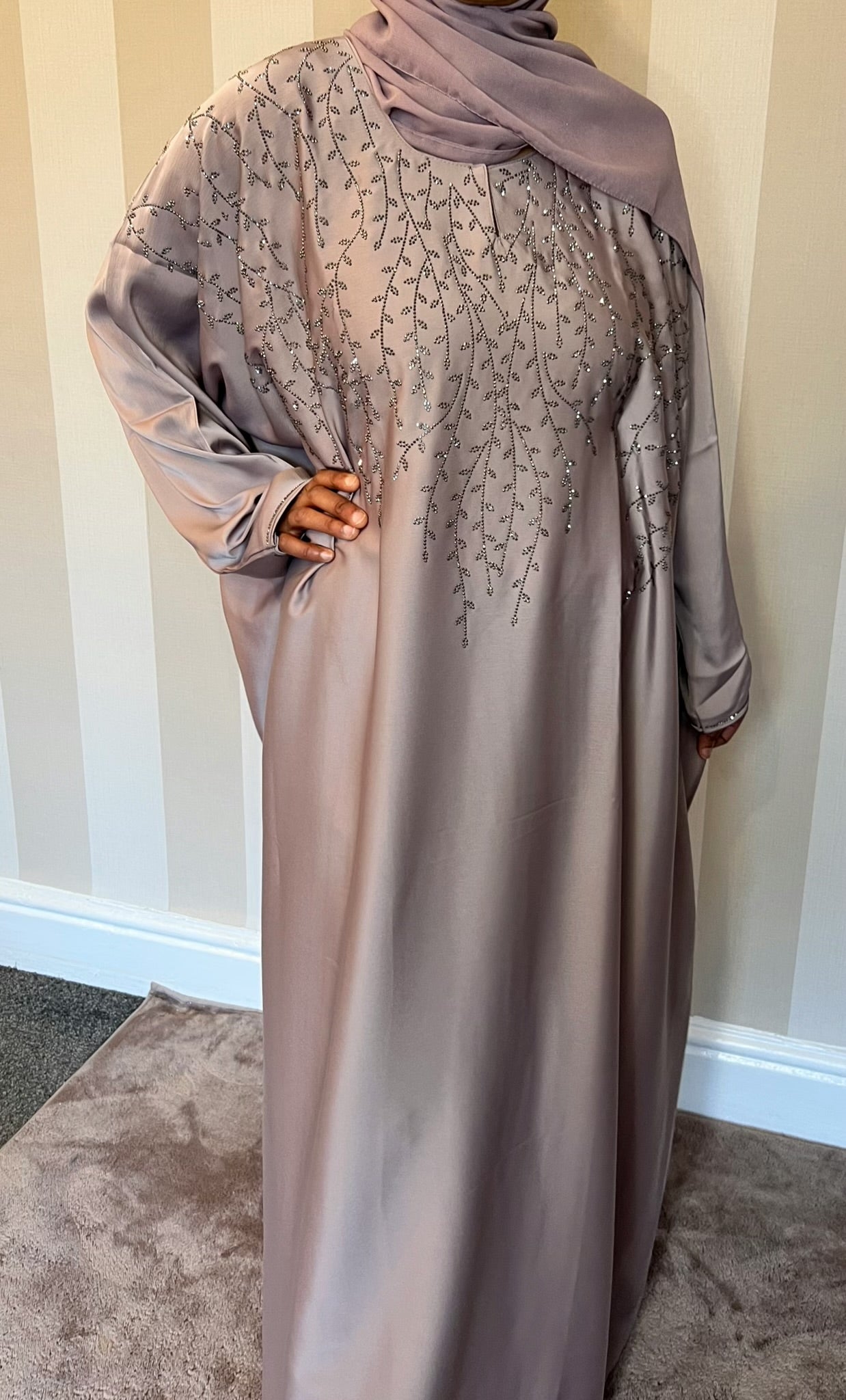 Aliya Inner Tie Belt Abaya with Hijab