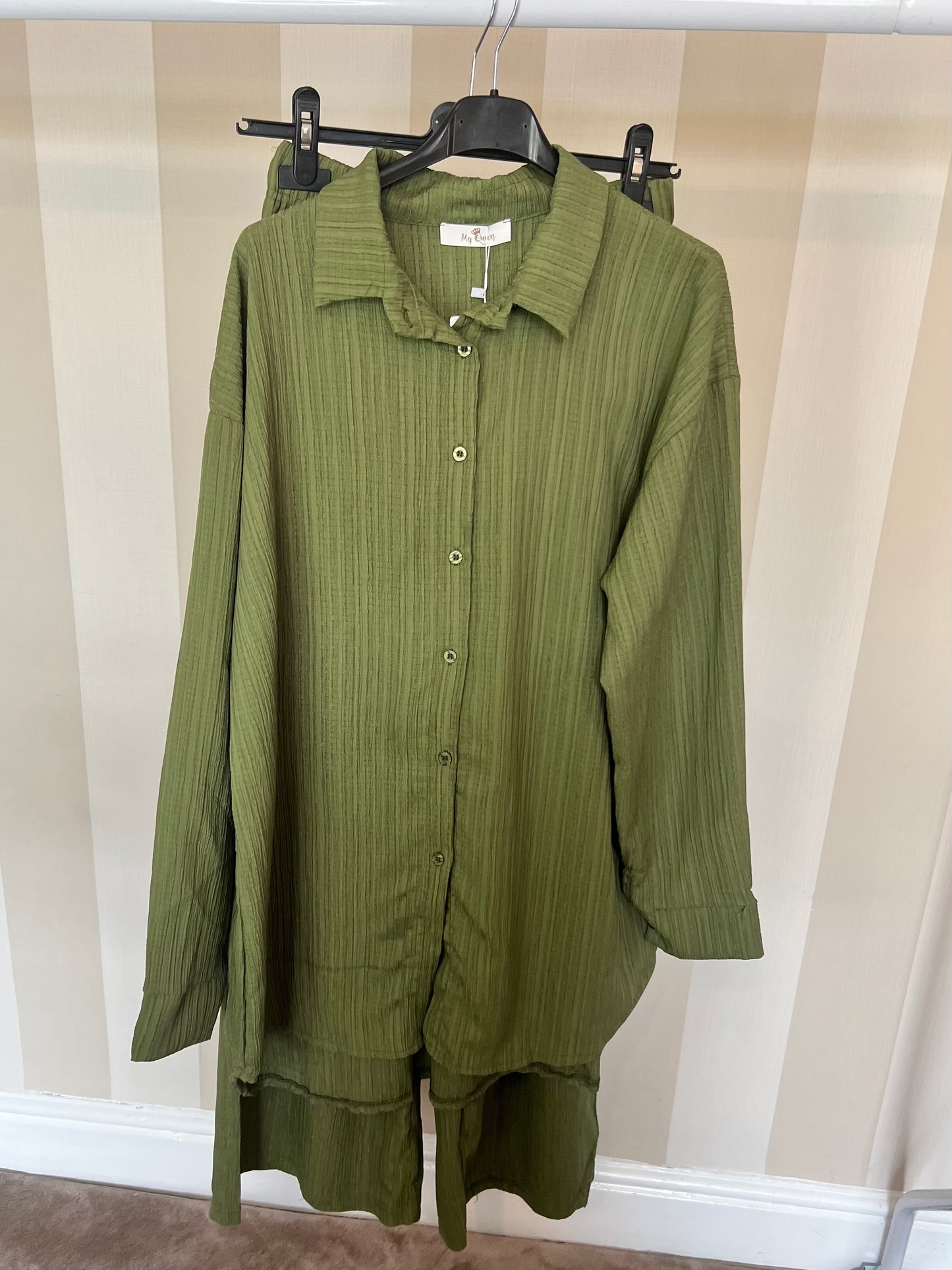 Crinkle Button Coord