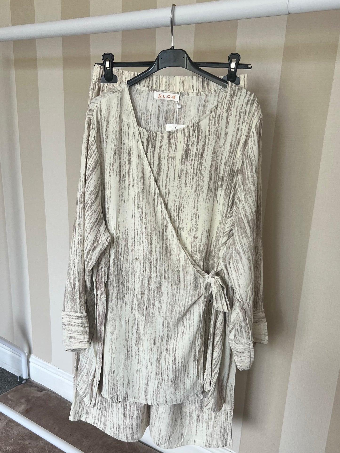 Pebble Wrap Co Ord