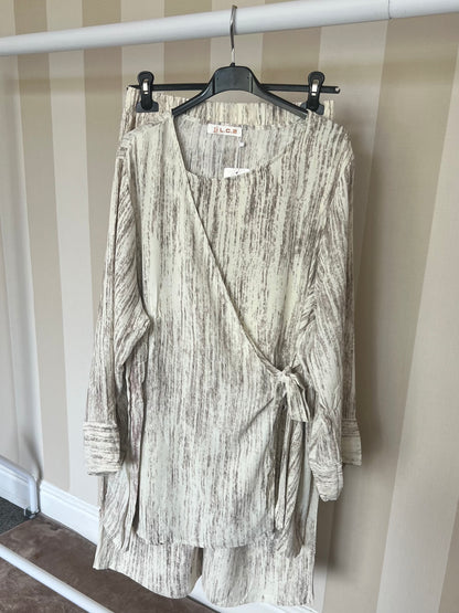 Pebble Wrap Co Ord