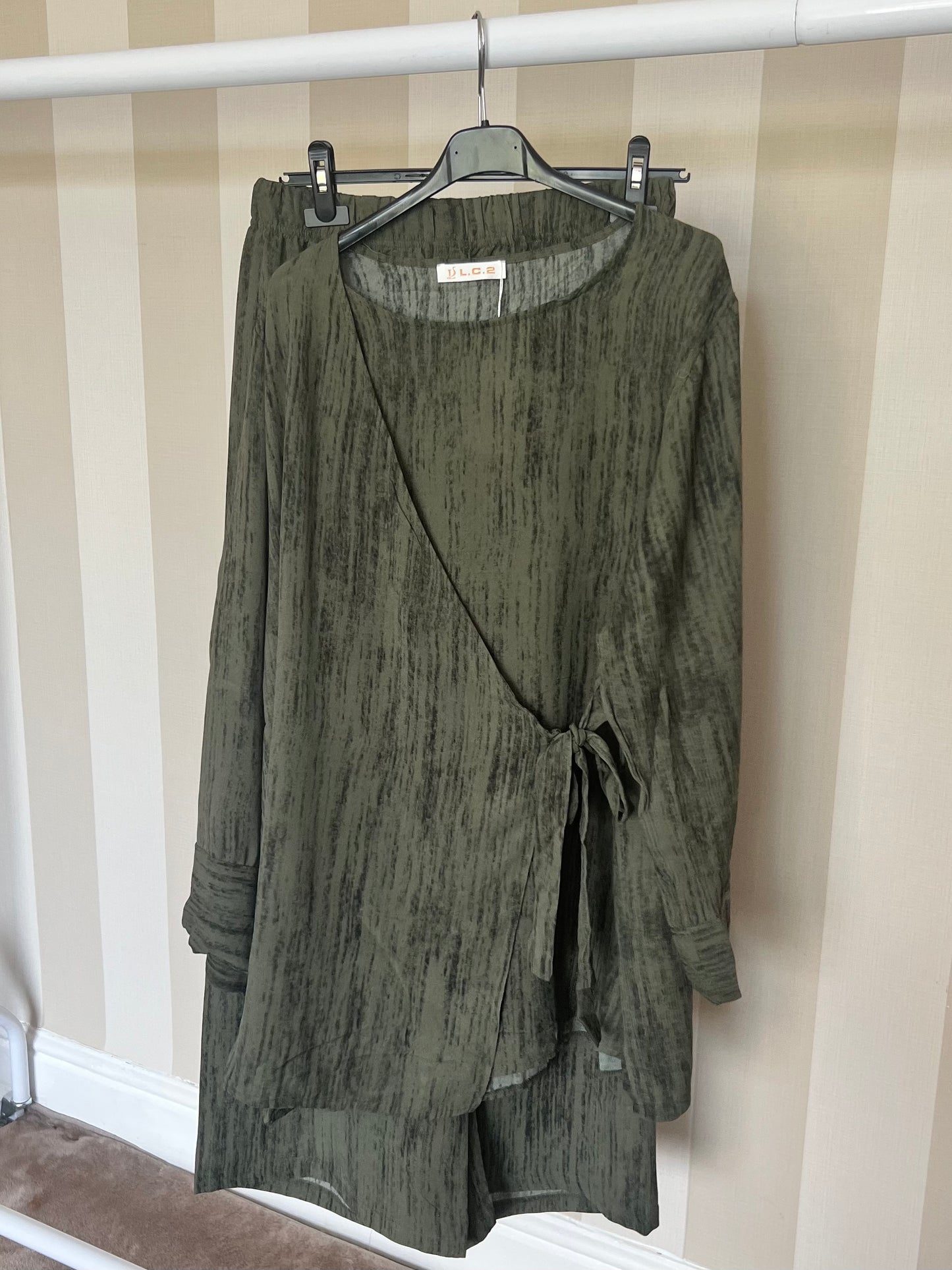 Pebble Wrap Co Ord