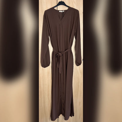 V-Neck Back Pleated Abaya Dress