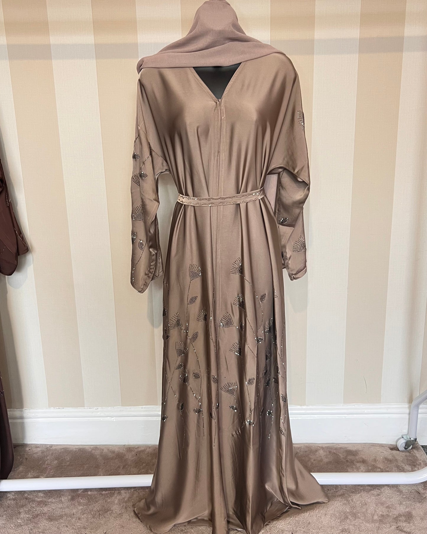 Hajar Floral Leaf Embellishment Abaya Set