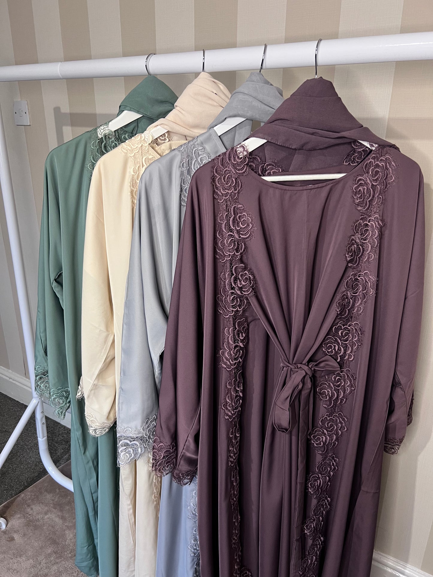 Layla Floral Trim Abaya Set