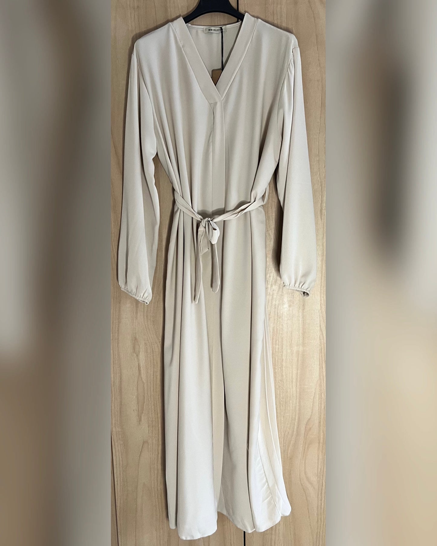 V-Neck Back Pleated Abaya Dress