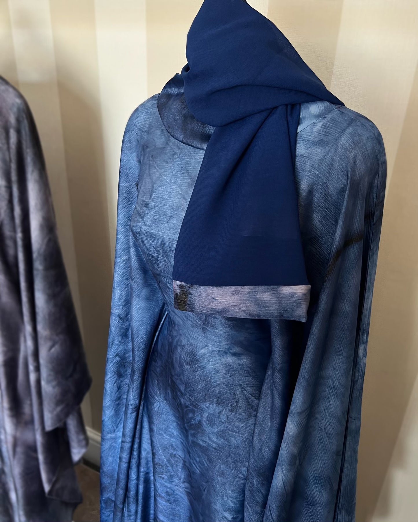 Marble Inner Tie Kaftan Abaya with Hijab