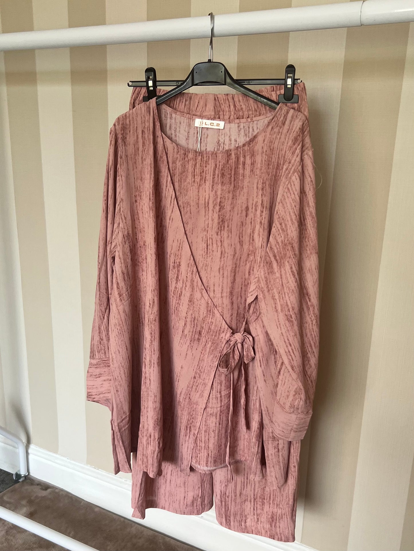 Pebble Wrap Co Ord