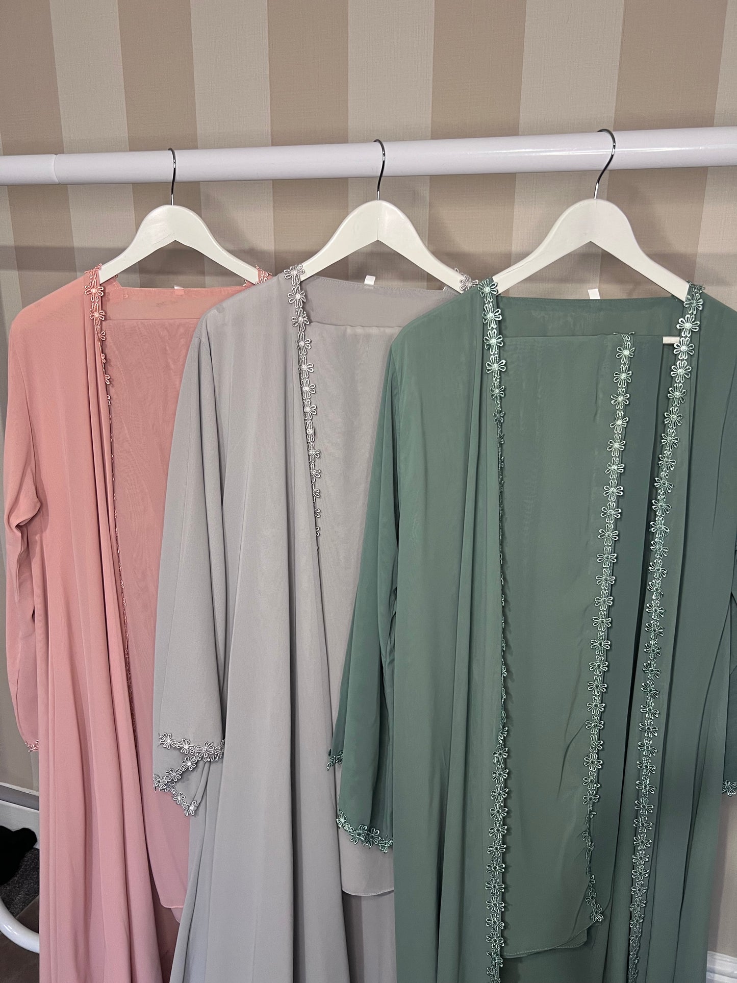 Daisy Chiffon Open Abaya